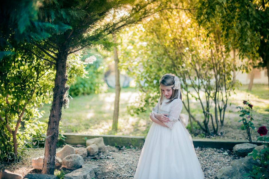 piaalvero-fotografia-de-comunion-diferente-de-cuento-bilbao-y-navarra-31