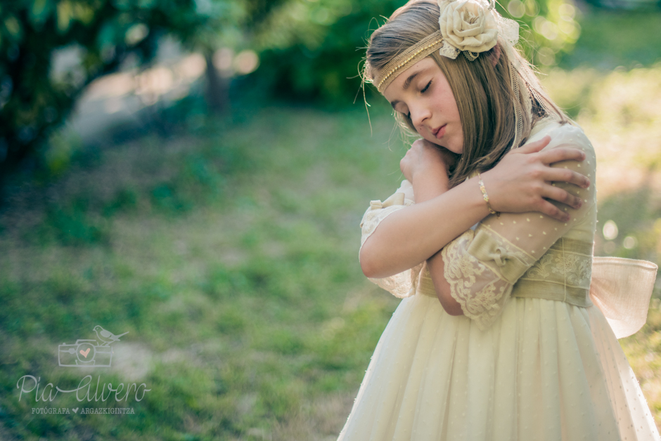 piaalvero-fotografia-de-comunion-diferente-de-cuento-bilbao-y-navarra-33