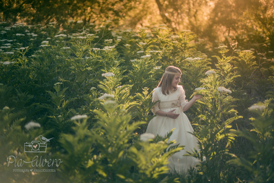 piaalvero-fotografia-de-comunion-diferente-de-cuento-bilbao-y-navarra-35
