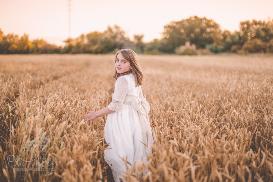 piaalvero-fotografia-de-comunion-diferente-de-cuento-bilbao-y-navarra-57