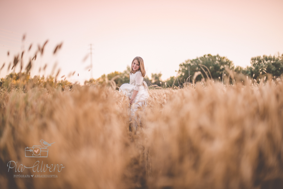 piaalvero-fotografia-de-comunion-diferente-de-cuento-bilbao-y-navarra-58