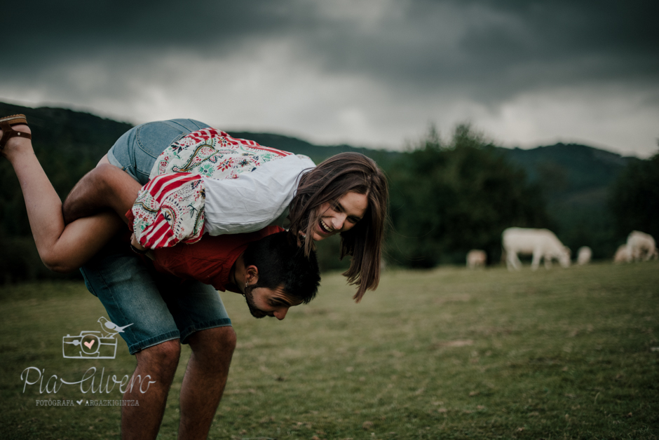 Pia Alvero fotografia de pareja en Bilbao.Love-73