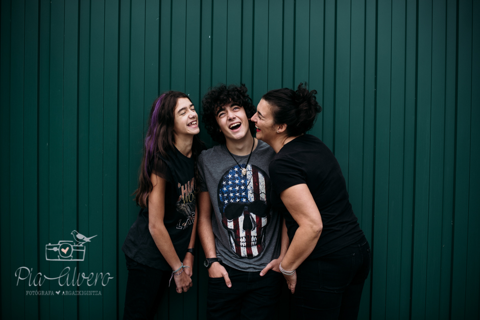 Pia Alvero fotografia adolescente en Igorre-101