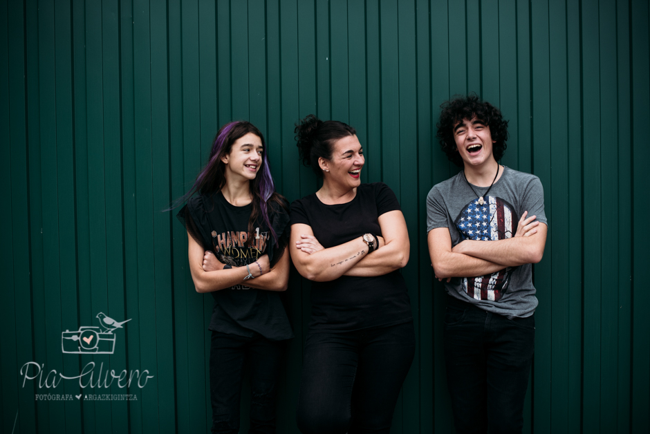 Pia Alvero fotografia adolescente en Igorre-104