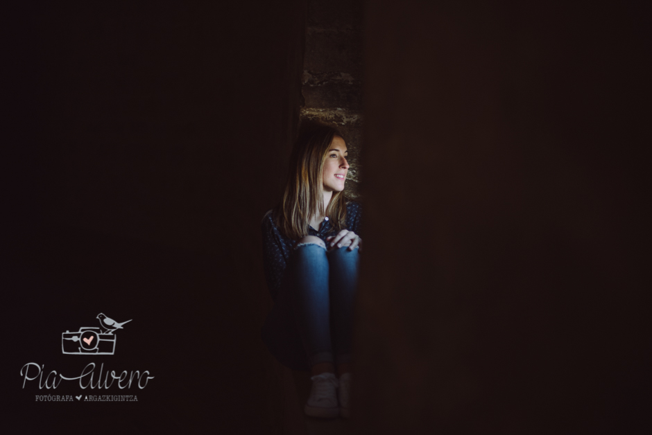 Pia Alvero fotografia preboda en Uxue, Navarra. Fotografa boda Navarra-176