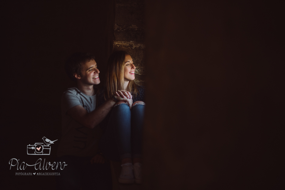 Pia Alvero fotografia preboda en Uxue, Navarra. Fotografa boda Navarra-184