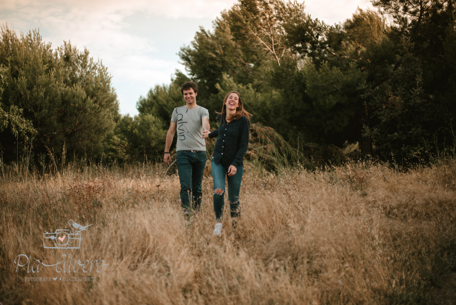 Pia Alvero fotografia preboda en Uxue, Navarra. Fotografa boda Navarra-315