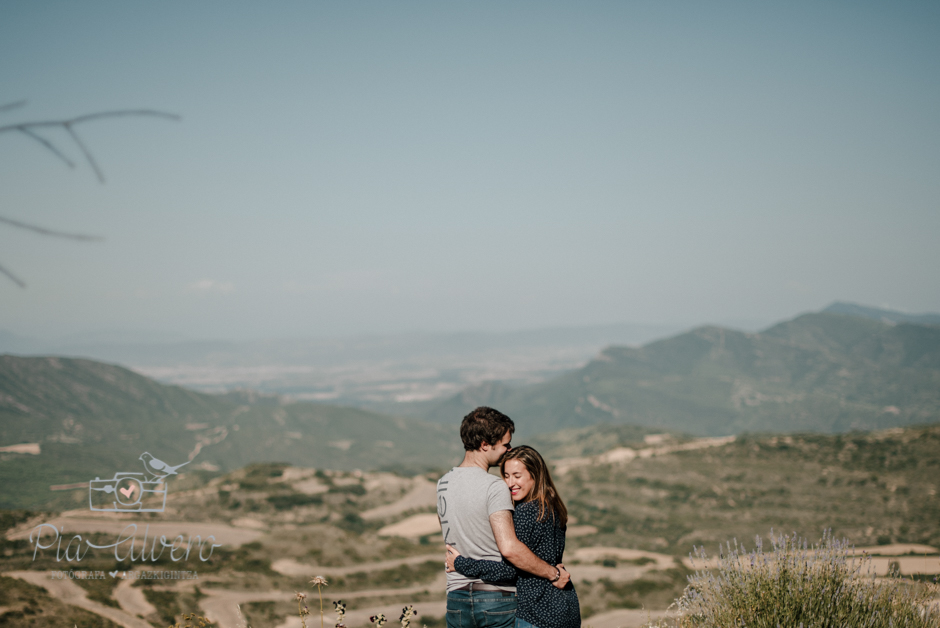 Pia Alvero fotografia preboda en Uxue, Navarra. Fotografa boda Navarra-89